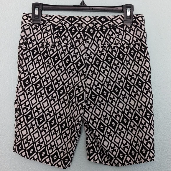 Mario Serrani Italy Shorts, Size 6 - Picture 3 of 6